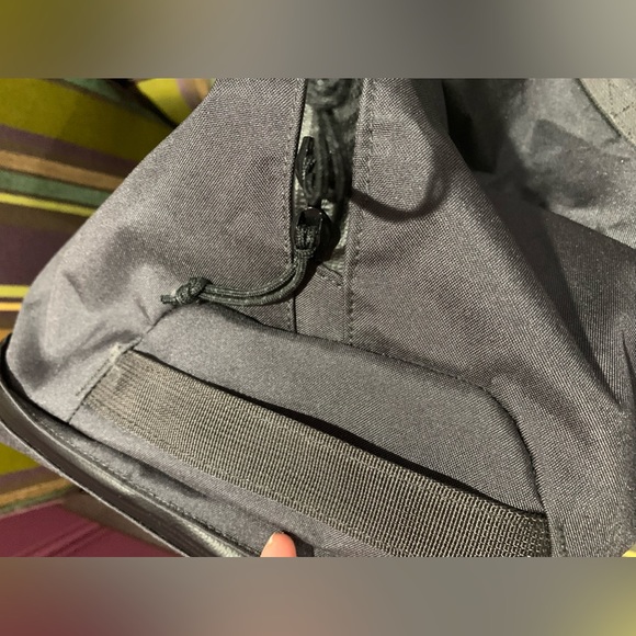 Patagonia nwot planing duffel 55l black - Picture 4 of 10